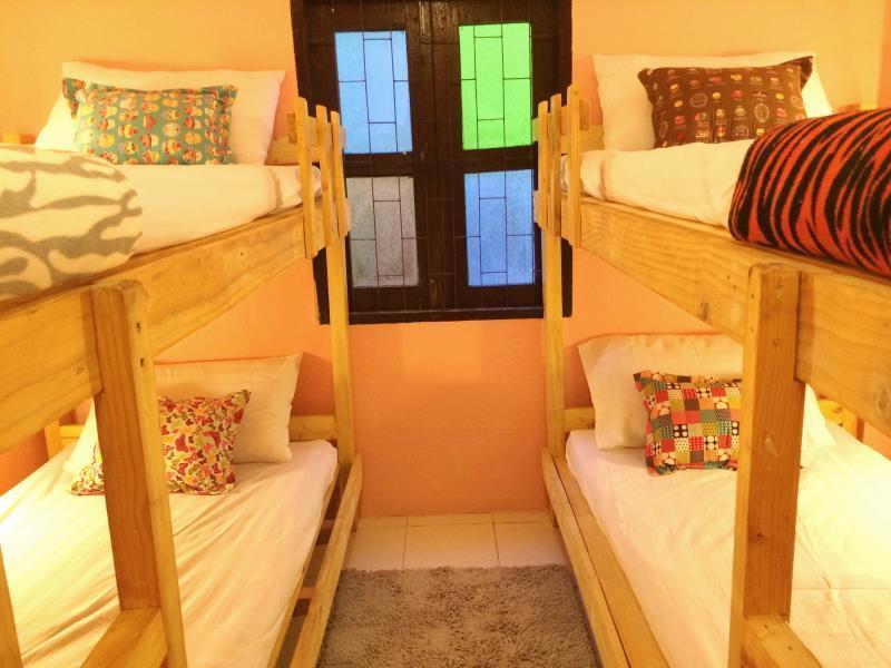 Green House Backpacker Hostel เชียงใหม่ ภายนอก รูปภาพ