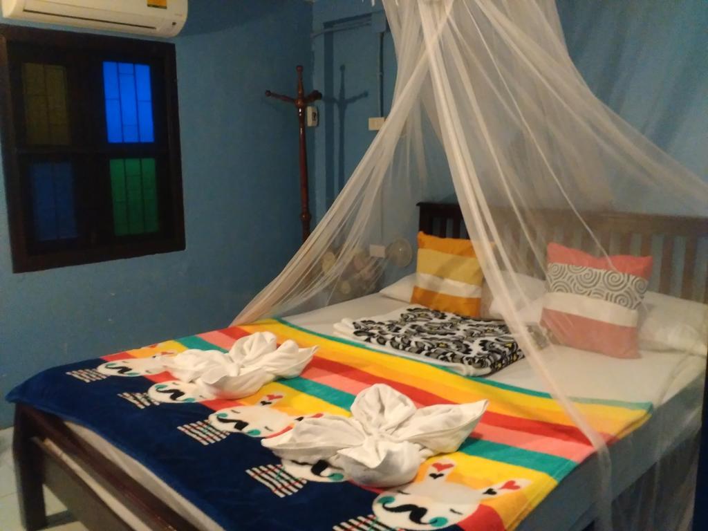 Green House Backpacker Hostel เชียงใหม่ ภายนอก รูปภาพ