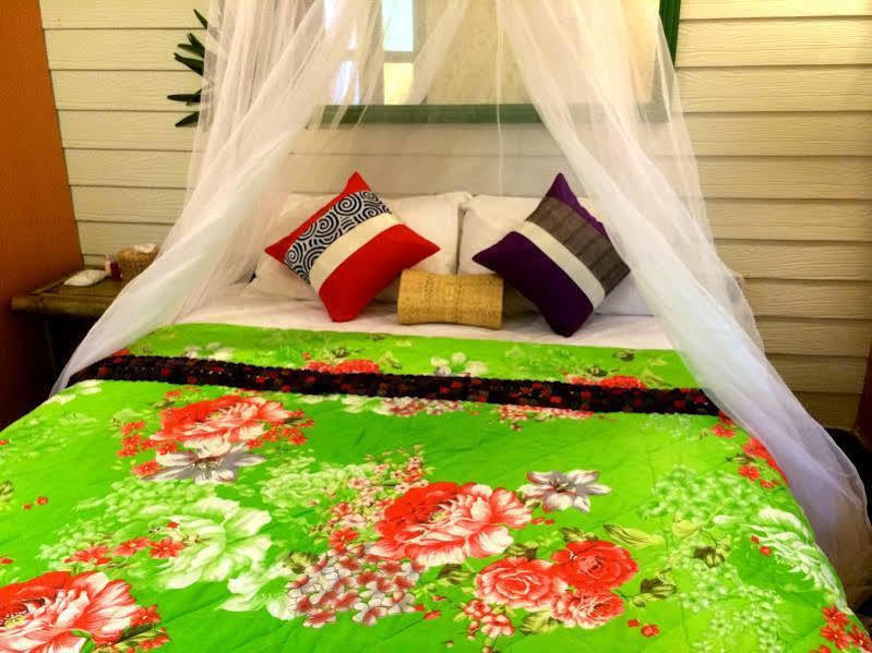 Green House Backpacker Hostel เชียงใหม่ ภายนอก รูปภาพ