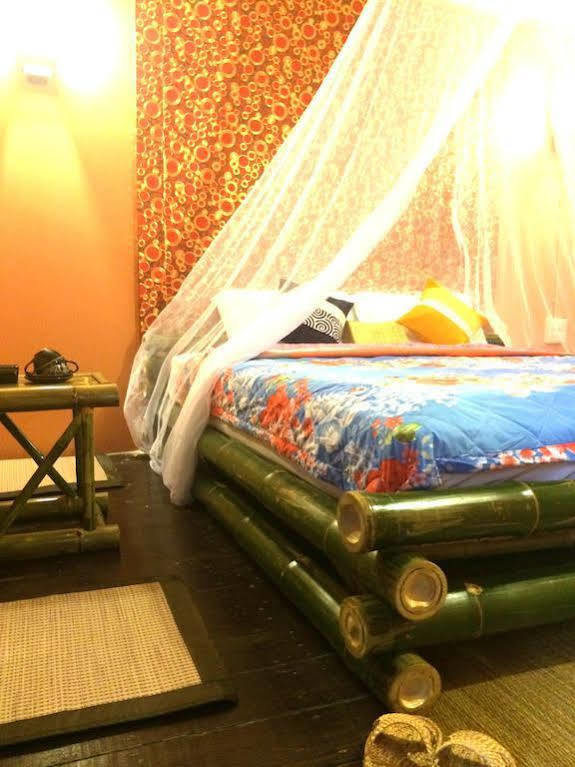 Green House Backpacker Hostel เชียงใหม่ ภายนอก รูปภาพ