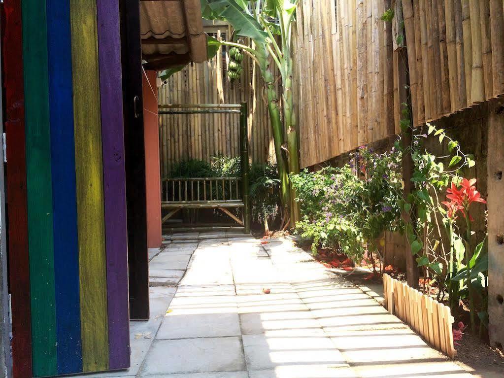 Green House Backpacker Hostel เชียงใหม่ ภายนอก รูปภาพ